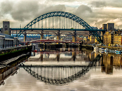 Il Tyne Bridge e le rive del fiume a Newcastle: il momento clou di un soggiorno linguistico