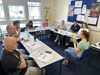 Lezioni di inglese in piccoli gruppi presso l’IH Newcastle con discussioni attive