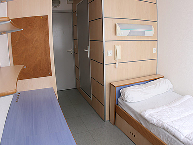 Chambre Exampel en résidence étudiante, séjour linguistique français