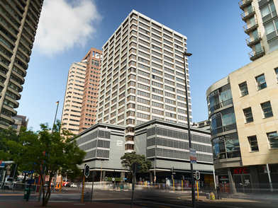 Modernes Hochhaus im Stadtzentrum von Kapstadt mit Sprachschule und zentraler Lage