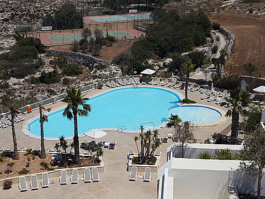 Poollandschaft Hotel Salini, Sprachreisen St. Julians