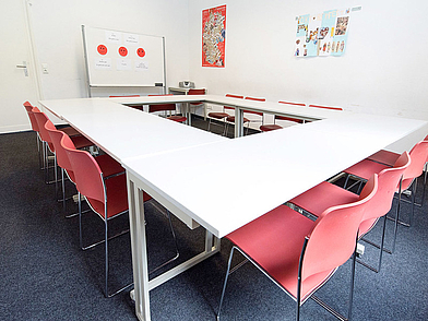 Moderne Seminarräume mit flexibler Raumgestaltung für effizientes Lernen