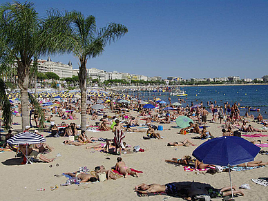 Spiaggia di Cannes, vacanze studio di francese per studenti 