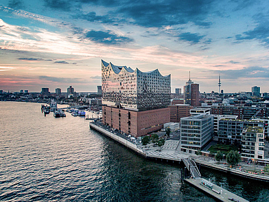 Elbphilharmonie Hamburg als architektonisches Highlight einer Deutsch-Sprachreise nach Deutschland