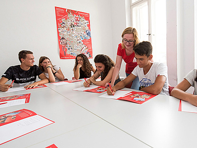 Unterricht mit individueller Unterstützung durch erfahrene Lehrkräfte im Deutschkurs