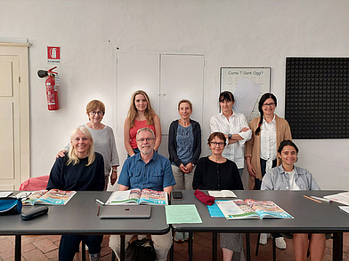 Teilnehmer einer Italienisch-Sprachreise in Siena beim Unterricht in der Dante Alighieri Schule