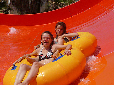 Piscine de loisirs près de Sliema, vacances linguistiques d'anglais pour les étudiants