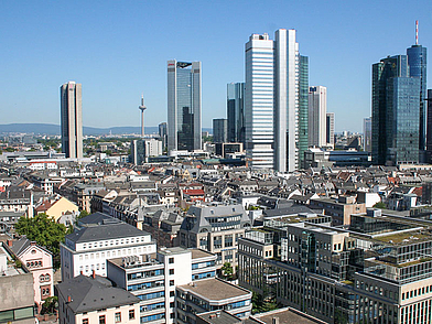 Skyline von Frankfurt am Main – Umgebung der Sprachschule und Freizeitmöglichkeiten