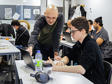 Unterrichtssituation in der Sprachschule in Montréal, bei der du während deiner Sprachreise gezielt Französisch lernst und anwendest