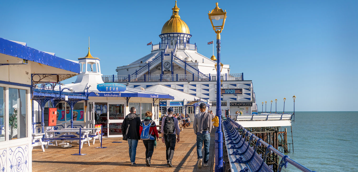 Young Adults Sprachreisen Eastbourne | StudyLingua